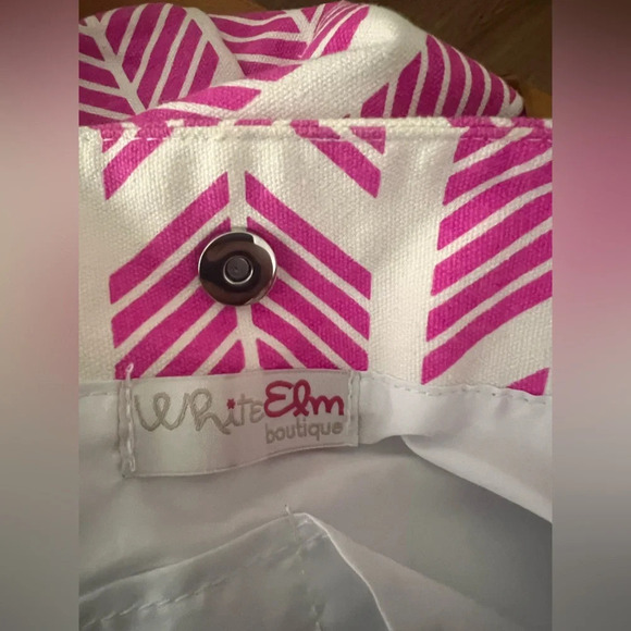 White Elm Pink Arrows Weekender Tote Bag Canvas With Water Resistant Lining - Picture 4 of 4